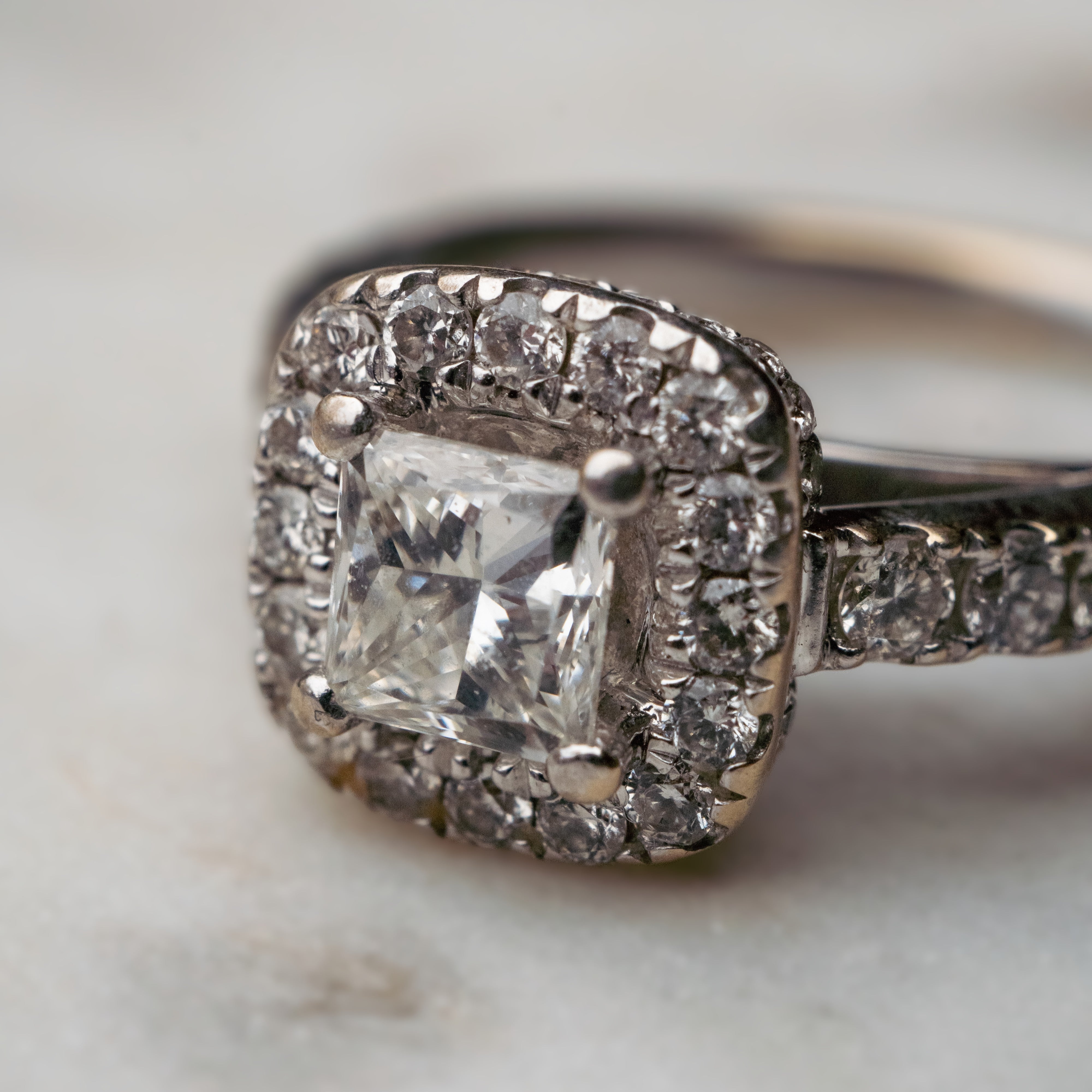 Vera Wang Gold Ring